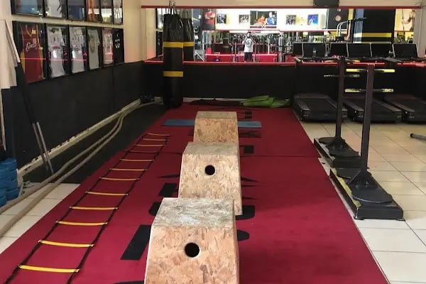 Yakup Cin Spor Merkezi - Resim 19