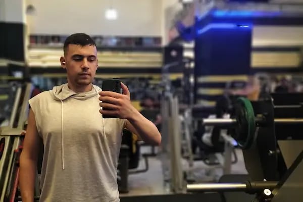 Yakup Cin Spor Merkezi - Resim 12