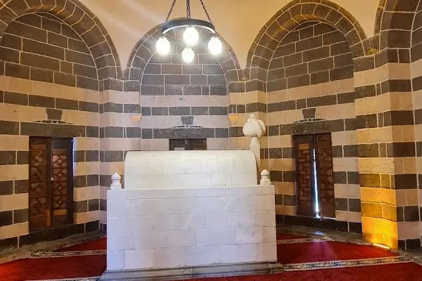 Özdemiroğlu Osman Paşa Türbesi - Resim 5