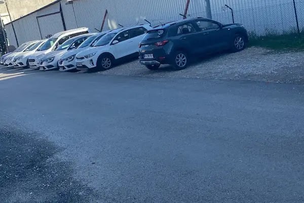 SKYES CAR RENTAL - Resim 12