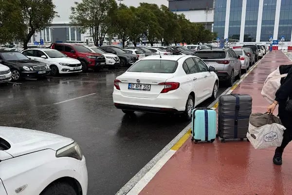 SKYES CAR RENTAL - Resim 11