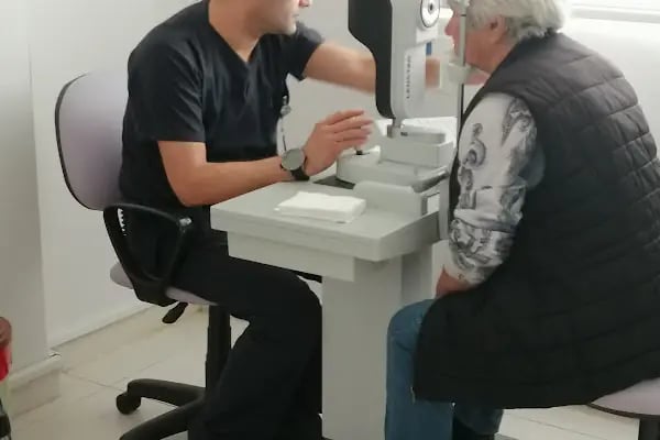 Özel Retina Göz Hastalıkları Tıp Merkezi - Resim 20
