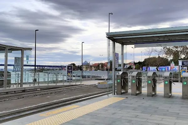 Tramvay Eyüp Sultan Durağı - Resim 17
