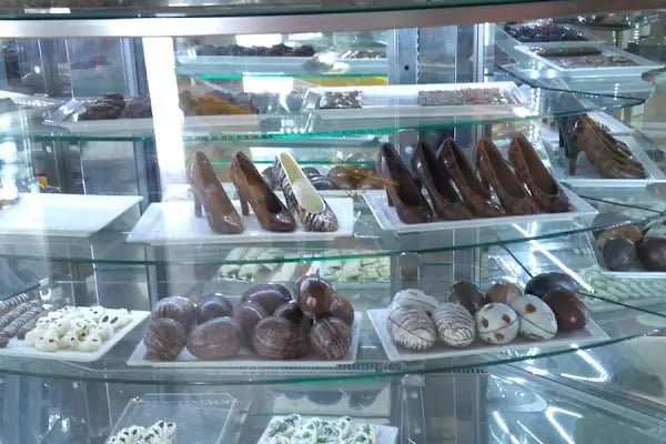 CHOCOLATE HOUSE - Resim 7