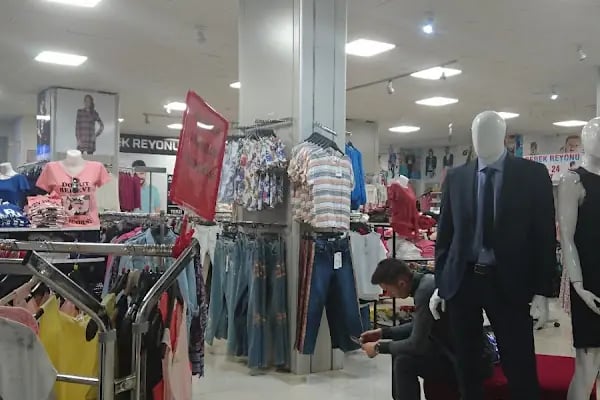 Yenişehir AVM - Resim 6