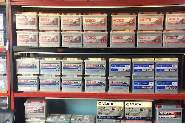 Aydın Oto Elektrik tamir bakım casrol yağ degişim merkezi lastik ve akü servisi - Resim 4