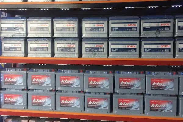Aydın Oto Elektrik tamir bakım casrol yağ degişim merkezi lastik ve akü servisi - Resim 17