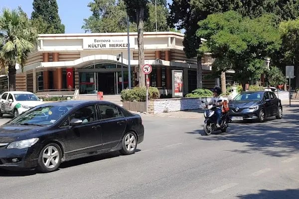 Bornova Belediyesi Kültür Merkezi - Resim 10