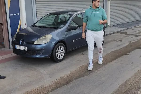Kardeşler Oto Tamir &amp; Bakım Oto Elektrik - Resim 4