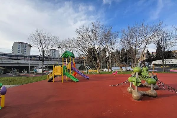 Bakırköy Sanatçılar Parkı ve Spor Kompleksi - Resim 1