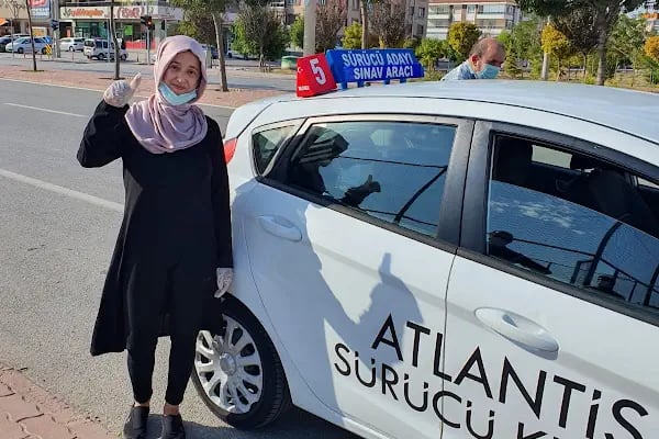 Yazır Atlantis Sürücü Src Kursları ve Psikoteknik Merkezi - Resim 9