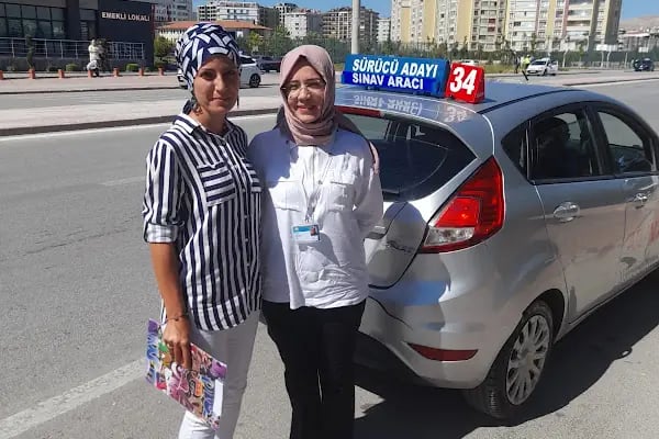 Yazır Atlantis Sürücü Src Kursları ve Psikoteknik Merkezi - Resim 8