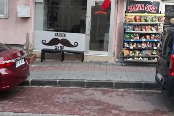 Göktuğ erkek kuaförü - Resim 1