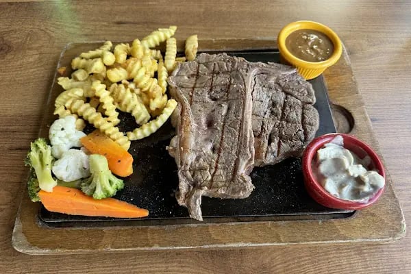 Terrace Steak House Restaurant - Resim 7