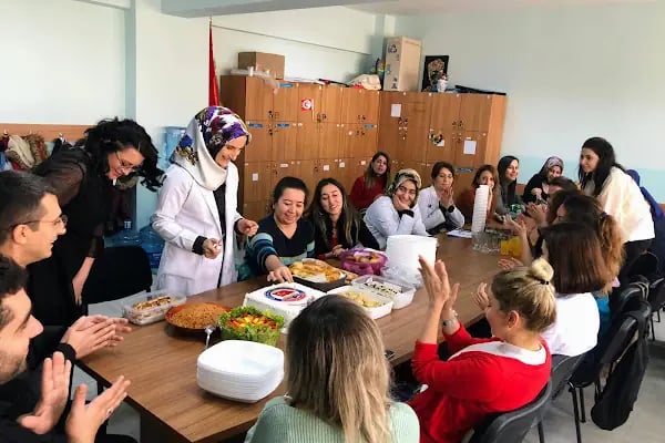 Şehit Erdem Uçar Ortaokulu ve İmam Hatip Ortaokulu - Resim 10