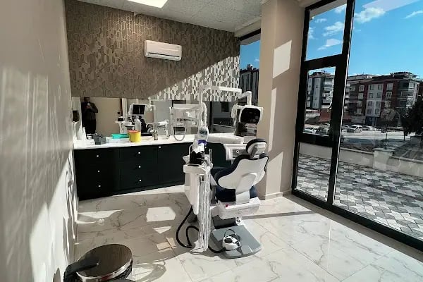 Özel AK Denteca Ağız ve Diş Sağlığı Polikliniği - Resim 2