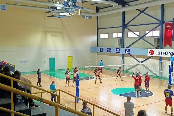 Lütfü Yaman Spor Salonu - Resim 1