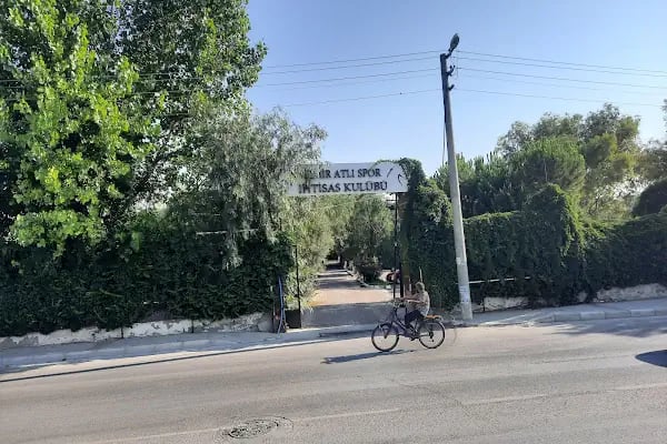 İzmir Atlı Spor ve İhtisas Kulübü - Resim 12