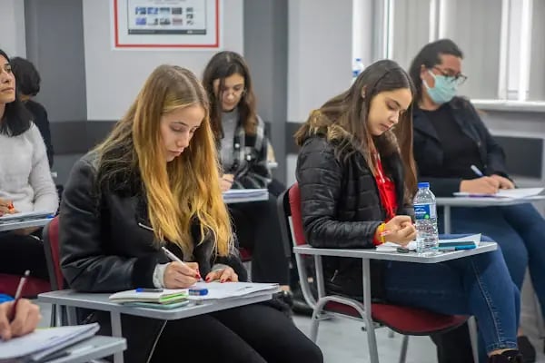 Just English Dil Okulları - İngilizce Kursu Bursa-Fomara - Resim 9
