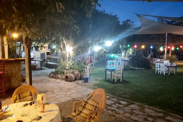 OUR GARDEN RESTAURANT - Resim 8
