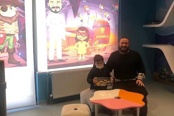Özel Bucak Ağız Ve Diş Sağlığı Polikliniği Hizmetleri Limited Şirketi - Resim 11
