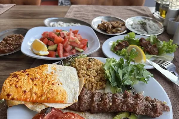 Musto Balık Restaurant &amp; Beach - Resim 9