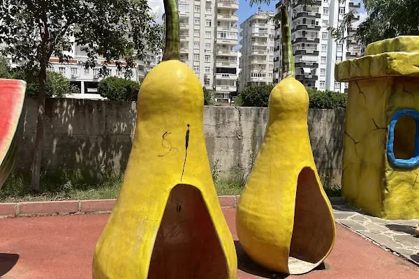 Mavi Çocuk Utku Yücel Çocuk Parkı - Resim 13