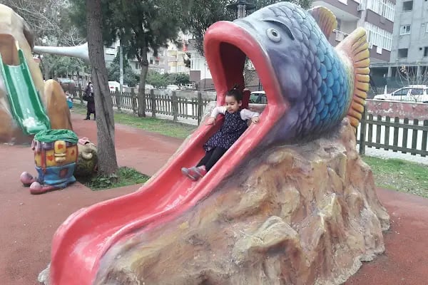 Mavi Çocuk Utku Yücel Çocuk Parkı - Resim 11