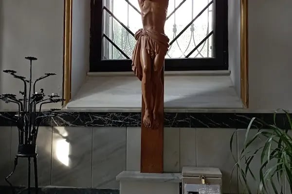 Alsancak Katolik Kilisesi - Resim 6