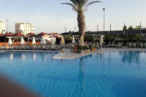 Alanya Milli Egemenlik Stadı - Resim 14