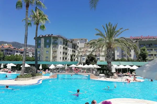 Alanya Milli Egemenlik Stadı - Resim 5