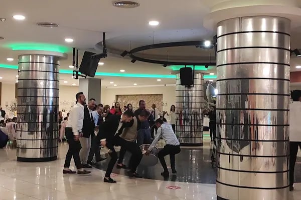 Bir hayat Düğün Salonu - Resim 12