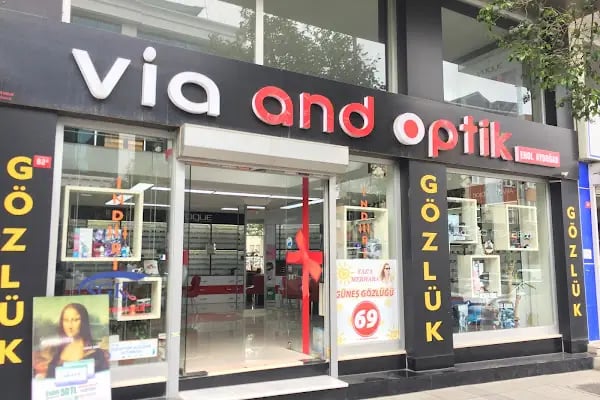 VİA AND OPTİK - Resim 1