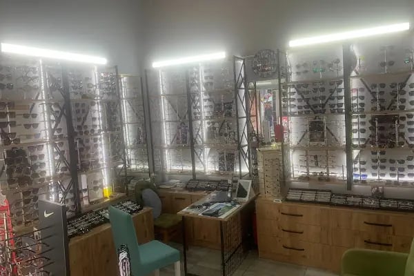 Oscar Optik Balçova | Güneş Gözlükleri | Numaralı Gözlükler | Gözlük Tamiri | Numaralı ve Güneş Gözlüğü Cam Değişimi - Resim 5