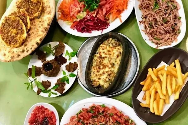 Bahçesaray kebap Adana - Resim 5