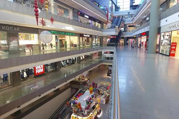 212 Outlet - Resim 17