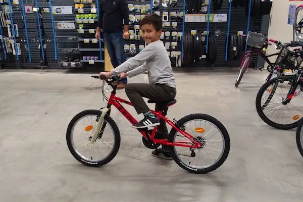Decathlon Balçova - Resim 16