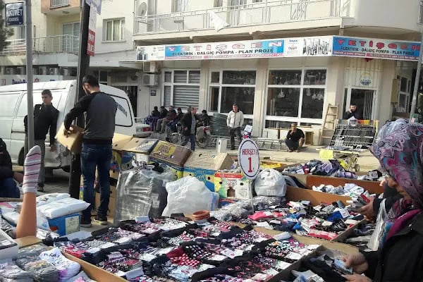 Türkiye İş Bankası Bayındır/İzmir Şubesi - Resim 4