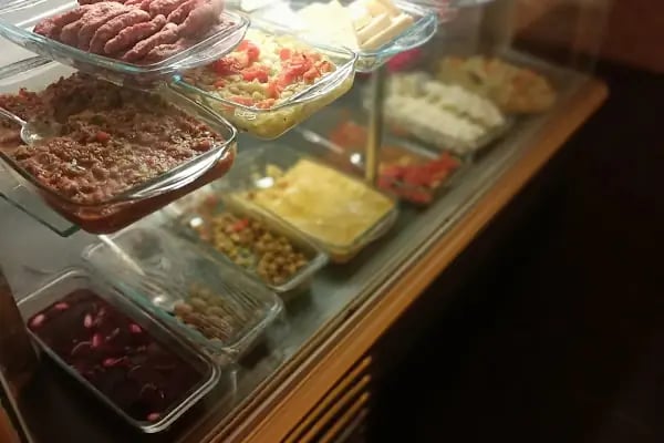 Meyland Gourmet Wine &amp; Deli - Resim 7