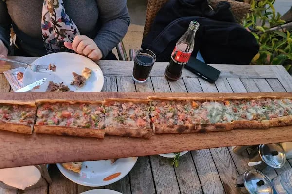 Konyalılar Etli Ekmek Fırın Kebap - Resim 4