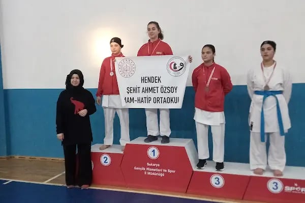 Yenikent Spor Salonu - Resim 15