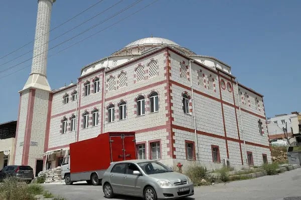 Adatepe Camii - Resim 17