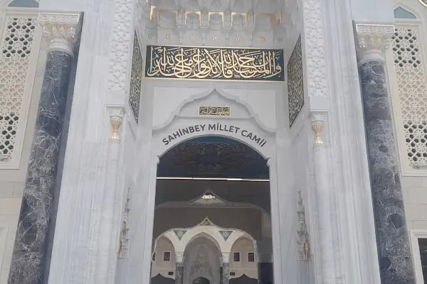 ŞAHİNBEY MİLLET CAMİSİ VE KÜLLİYESİ - Resim 6
