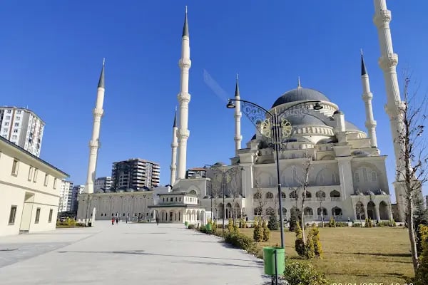 ŞAHİNBEY MİLLET CAMİSİ VE KÜLLİYESİ - Resim 3