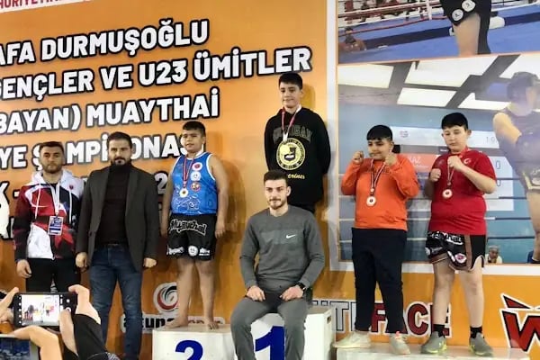 Burhaniye Olimpik Gençlik Spor Klübü - Resim 15