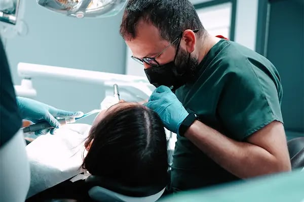 Eksen Ağız Ve Diş Sağlığı Polikliniği - Resim 13