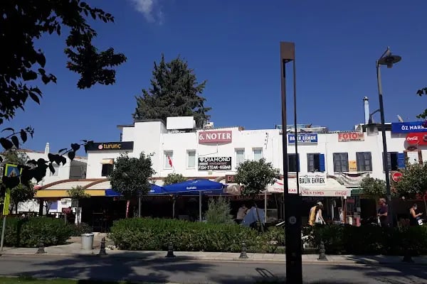 Diamond Pub Cafe Restaurant - Resim 13