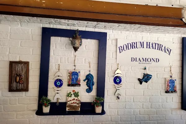 Diamond Pub Cafe Restaurant - Resim 12