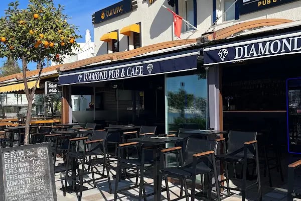 Diamond Pub Cafe Restaurant - Resim 2