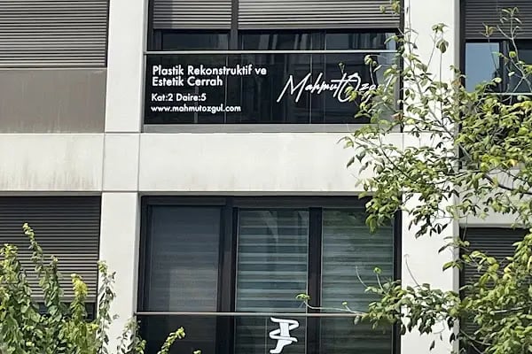 Mahmut Ozgul, MD, Aesthetic Plastic Surgeon - Resim 5